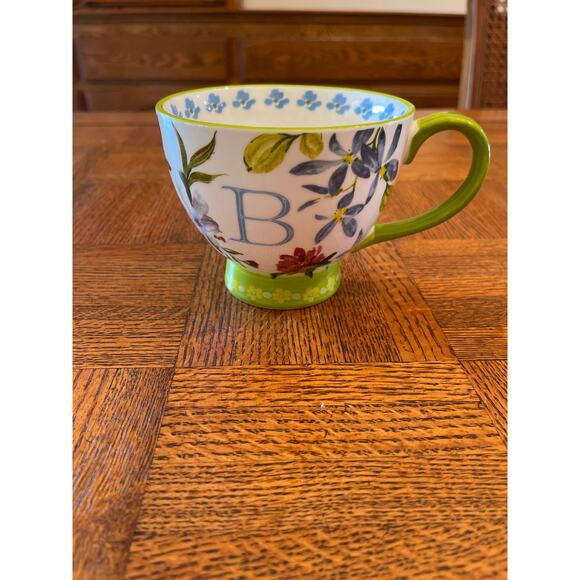 Footed flor mug B initial - Picture 1 of 4